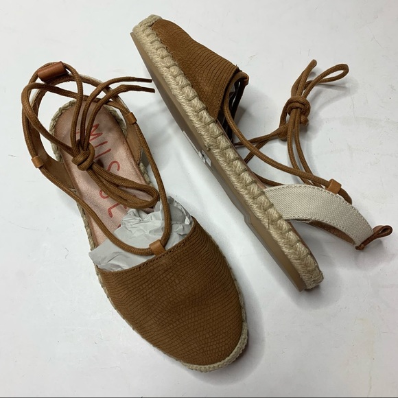 Musse&Cloud Pujades suede ankle-tie sandals - Picture 1 of 7